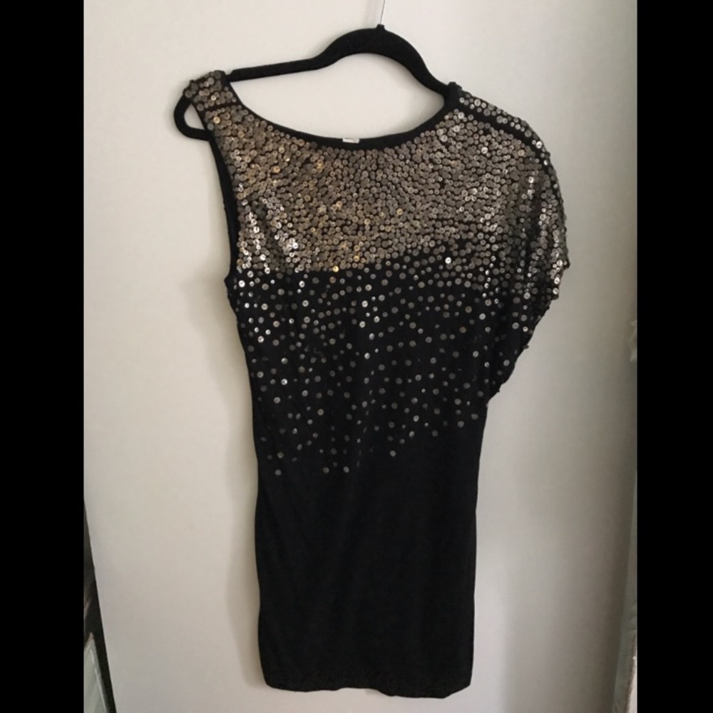 Sequin Black dress. Off shoulder