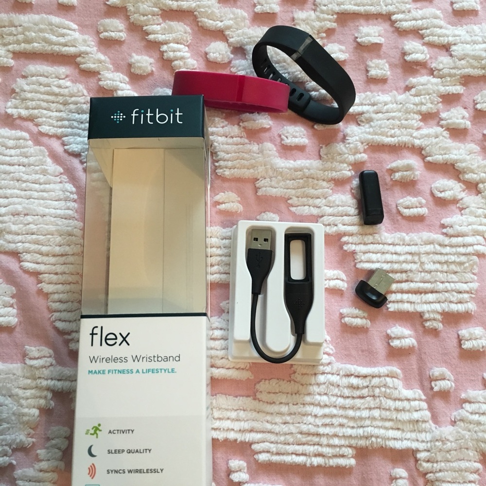 Fitbit Flex w/ two bands