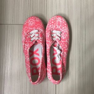 Roxy pink slip on shoes