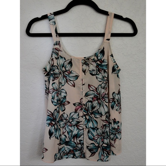 Floral Top - Picture 1 of 4