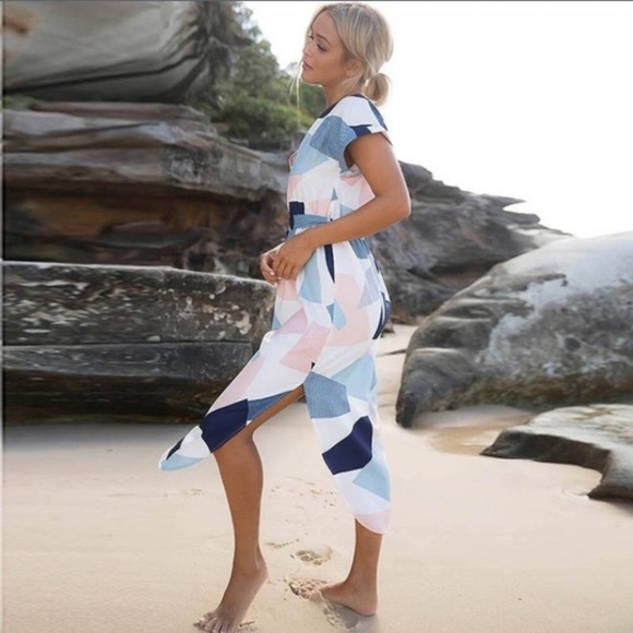 V neck dress size M, L, and XL! - Picture 4 of 4