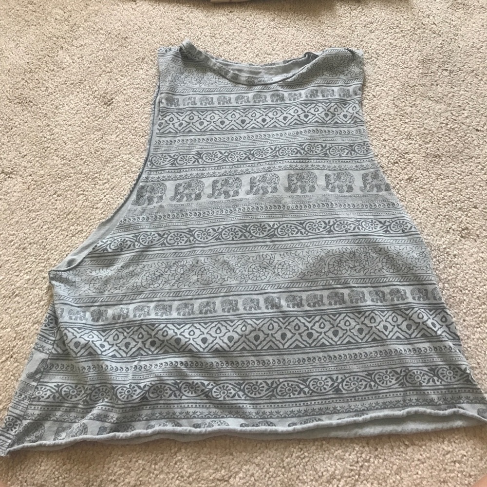 Muscle tee