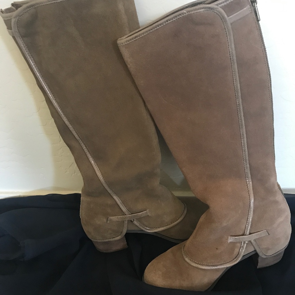 Suede leather boots. Joyfolie boutique. Sz 6.5