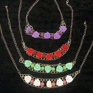 🌸 Floral Choker 🌸 (2) For $10