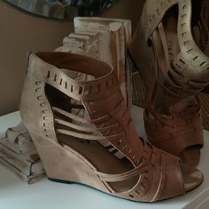 Tan Wedge Shoes 7.5