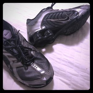 Size 11 Nike Shox - Black & Silver