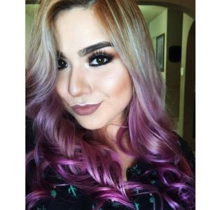 Meet your Posher, Elena