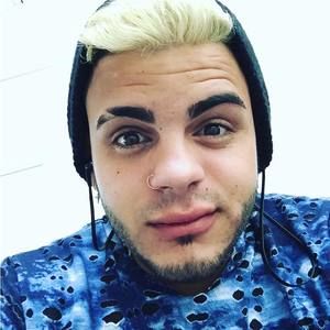 Meet your Posher, Cecilio