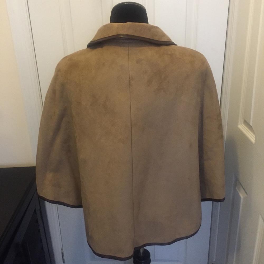 Suede cape - Picture 2 of 4