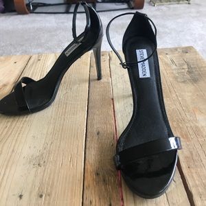 Steve Madden Patent Leather Kitten Heels