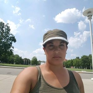 Meet your Posher, Deidrah