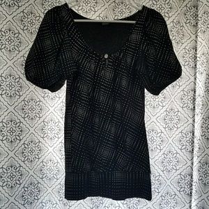 Black top w/ silver foiling print all over