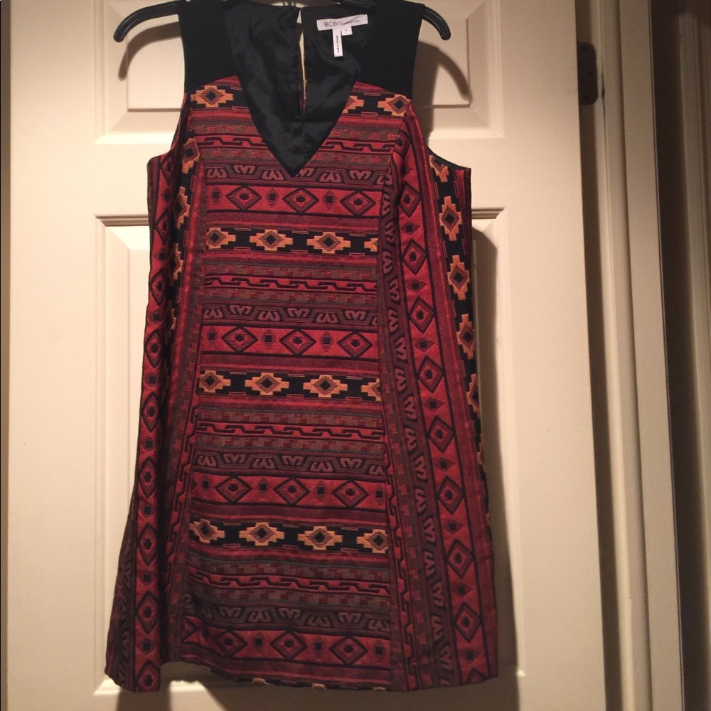 BCBG NWOT Aztec Design Dress-S-