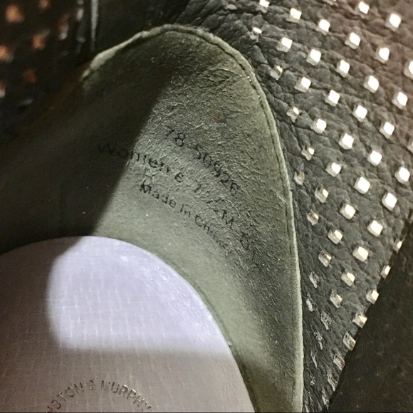 Johnston & Murphy perforated grey heeled booties - Picture 6 of 8