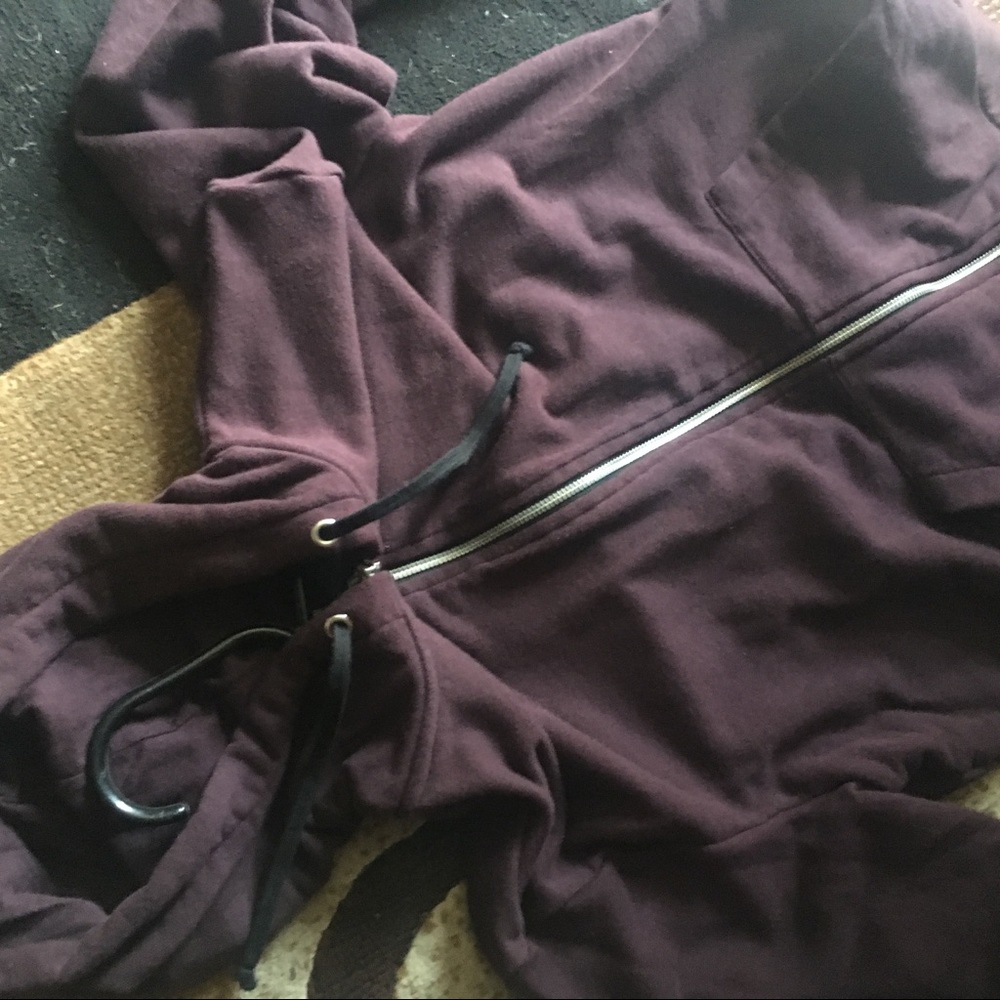 Jacket 🕋 - Picture 3 of 4