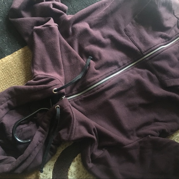 Jacket 🕋 - Picture 2 of 4