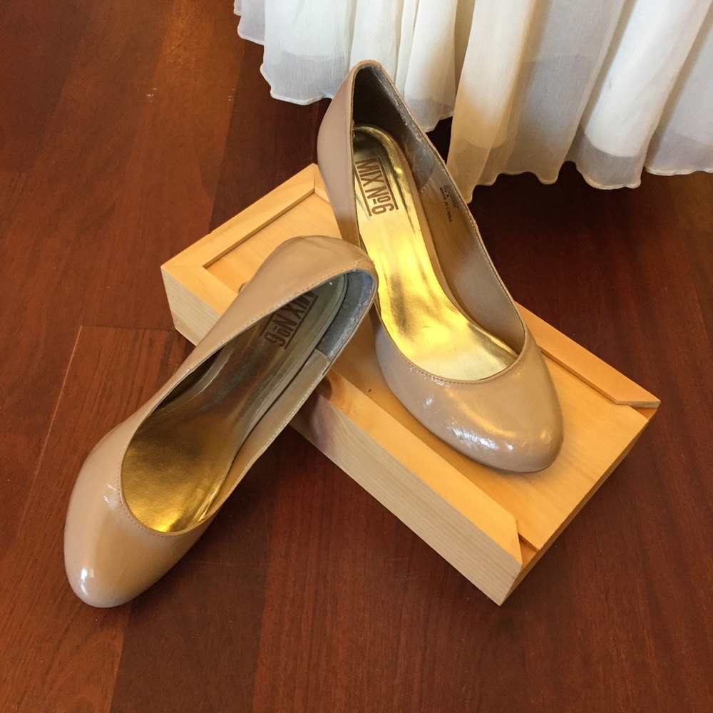 Mix No6 Creamy Taupe Patent Leather Size 8