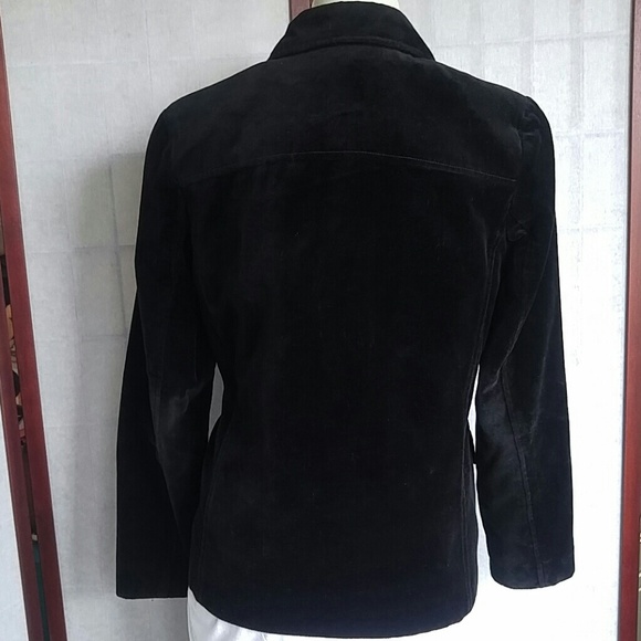 Blazer - Picture 4 of 7