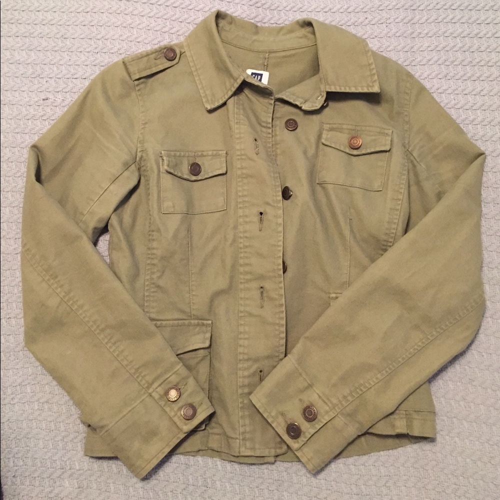 Gap military green jacket. Non smoke home sz XS