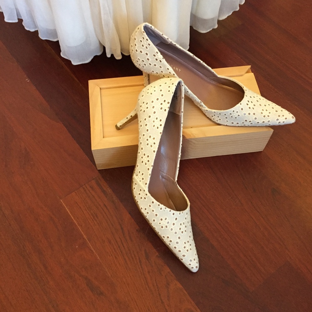 Colin Stuart for Victoria's Secret Size 8.5