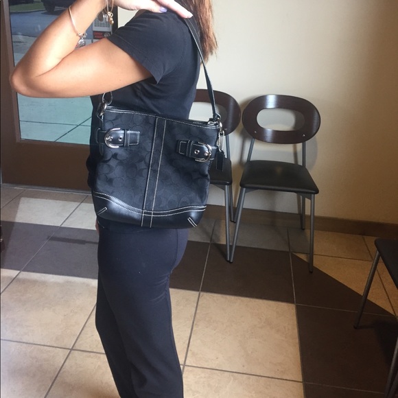 **SALE**Coach handbag - Picture 4 of 4