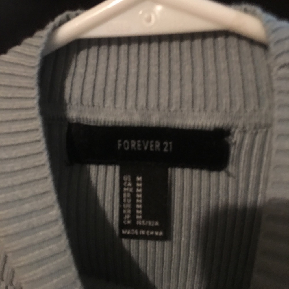 Crop long sleeve top - Picture 2 of 2