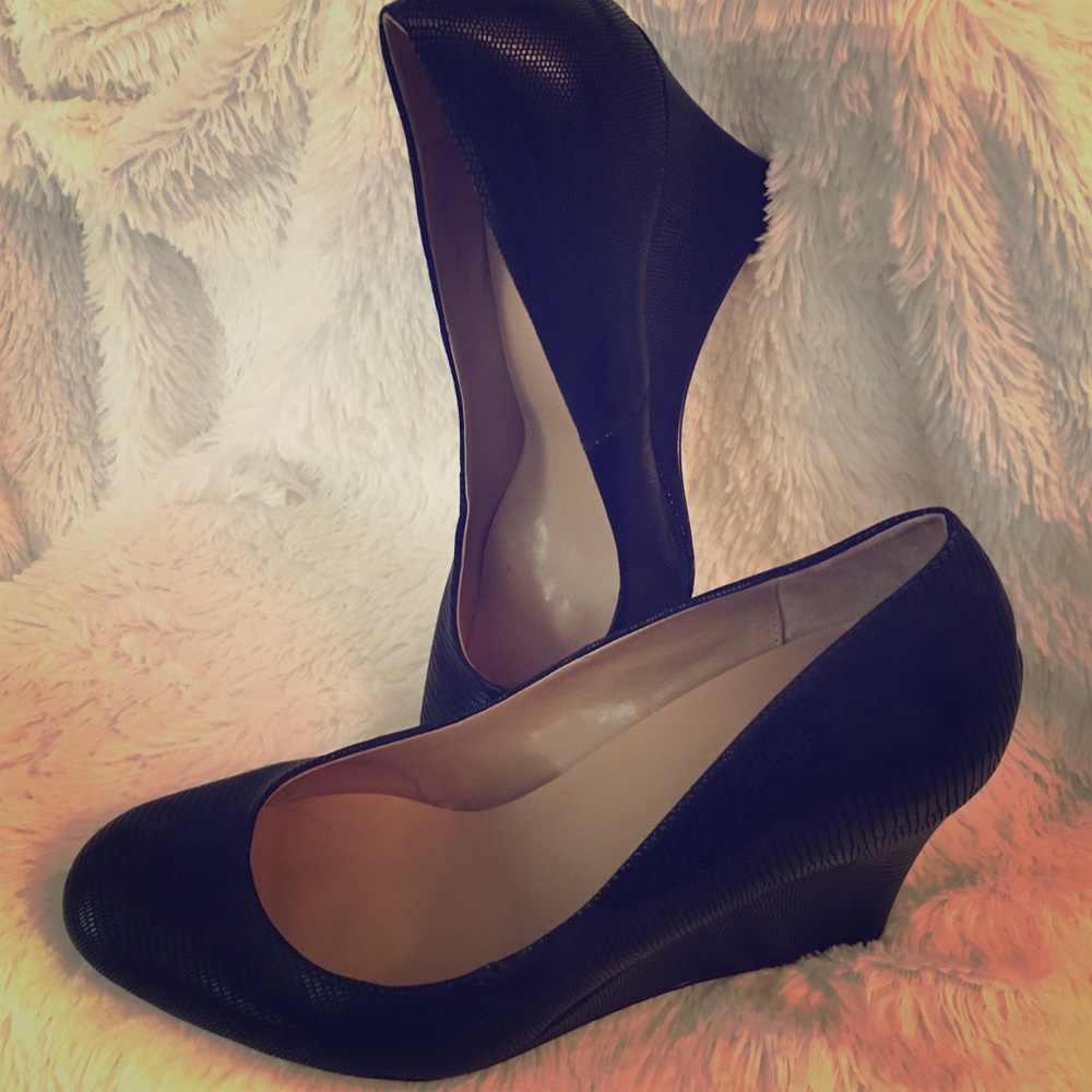Gently Used Black Suede Wedges