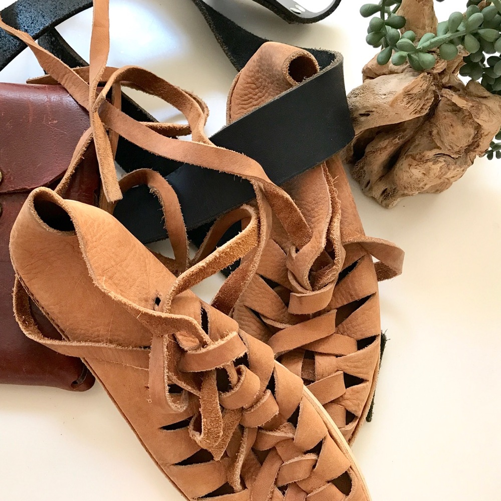 SOLD Vintage Wild Sole moccasin sandals size 8