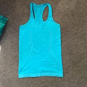 Lululemon tank top