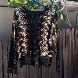 Sequence chevron blouse shirt sweater v neck back