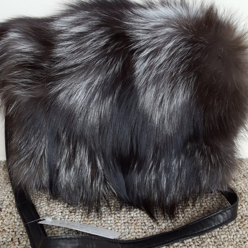 Mitchie's Saga Furs Leather Purse With Fox Fur