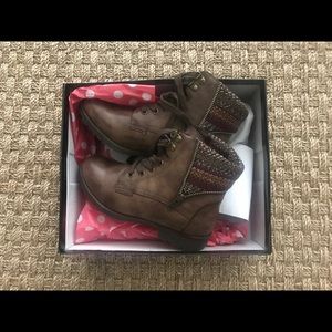 ROCK & CANDY
TELLINA COMBAT BOOT - Brand New!!