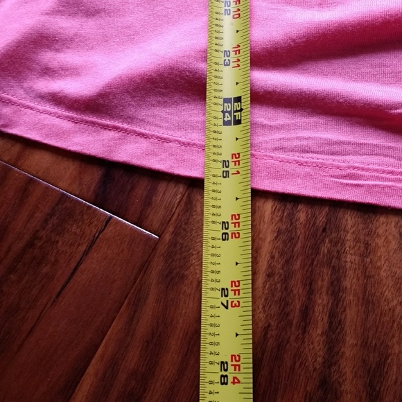 Express V-neck Top - Picture 4 of 5