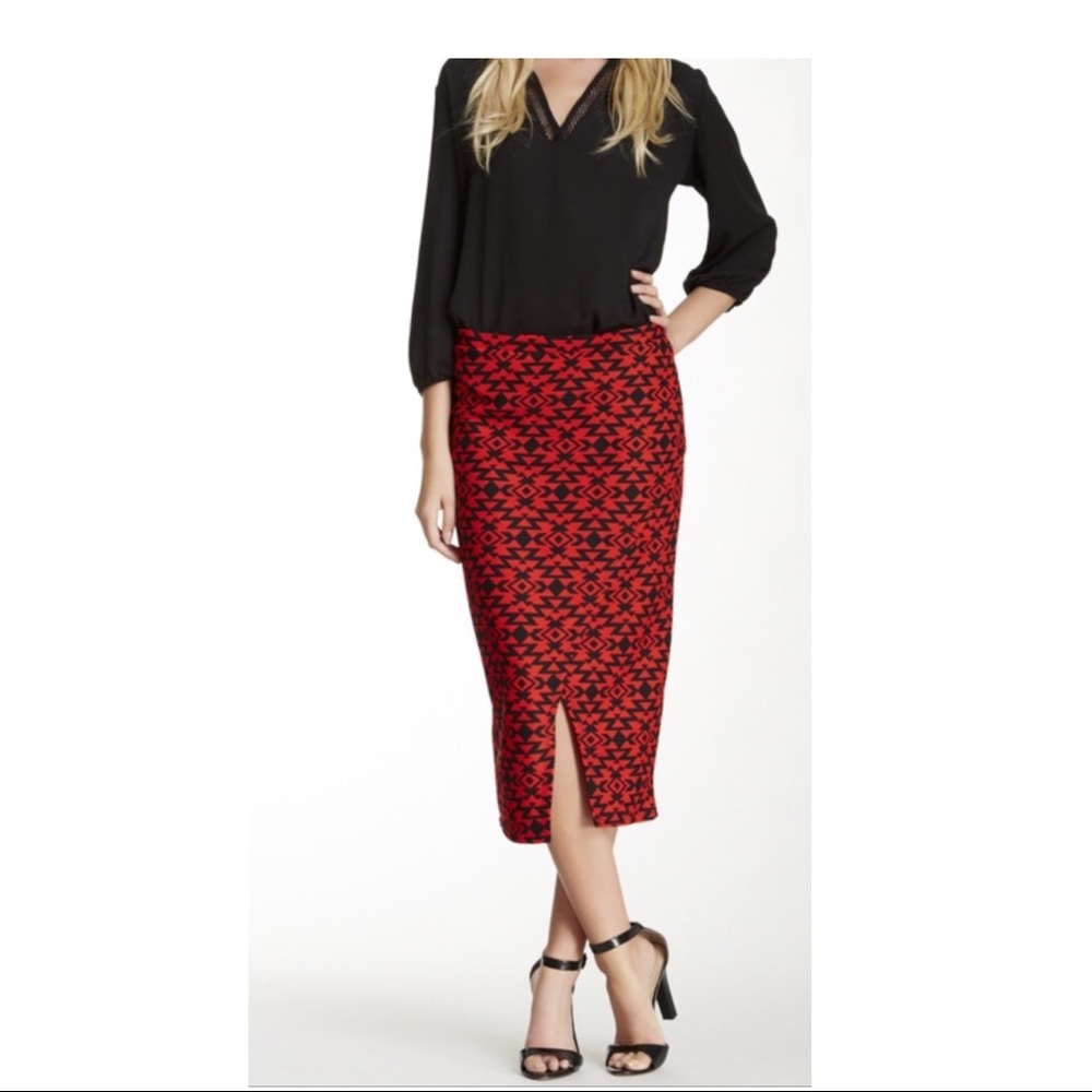 SKIRT size small