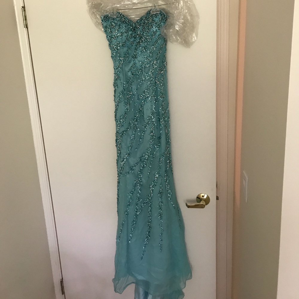 PERFECT PAGEANT DRESS!!! Alyce Designs Aqua Pageant Dress in Size 4 - Picture 4 of 8
