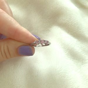 3 pink stone ring