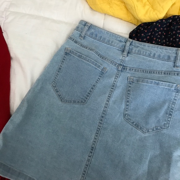 ✨HP • Retro-Look • Denim Button Down Mini Skirt • - Picture 5 of 5
