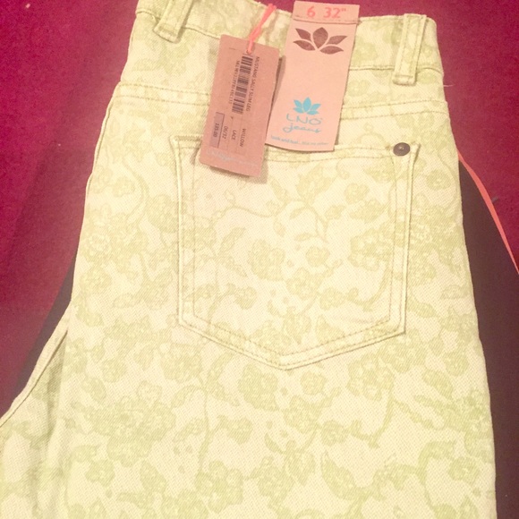Uno Jeans Green Lace Pattern
