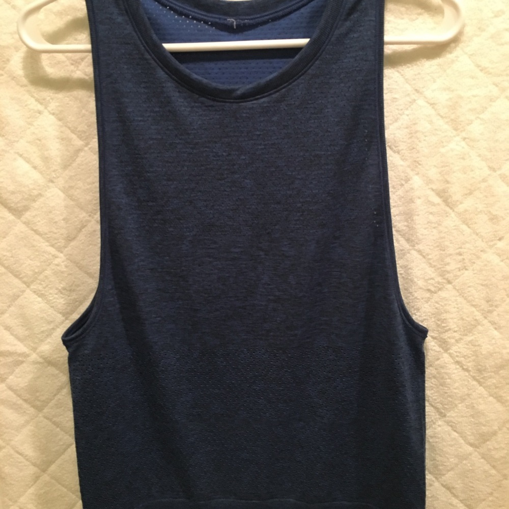Lululemon tank