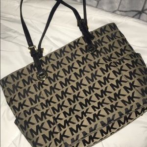 Michael Kors purse