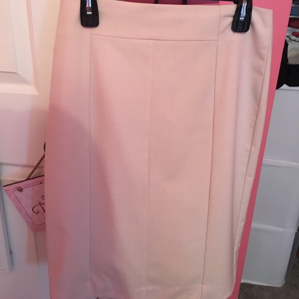Worthington pale pink pencil skirt