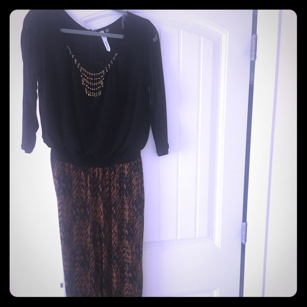 Cold shoulder jumpsuit!