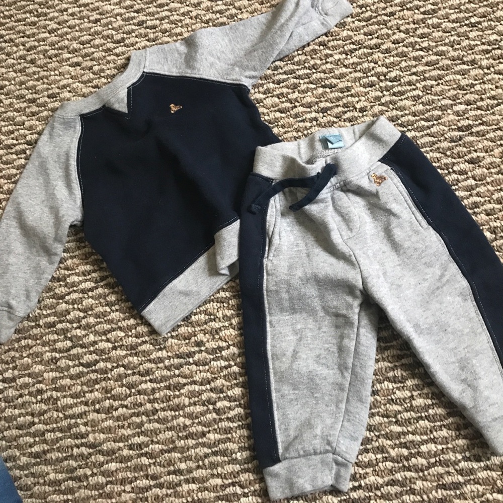Baby gap 6-12 months