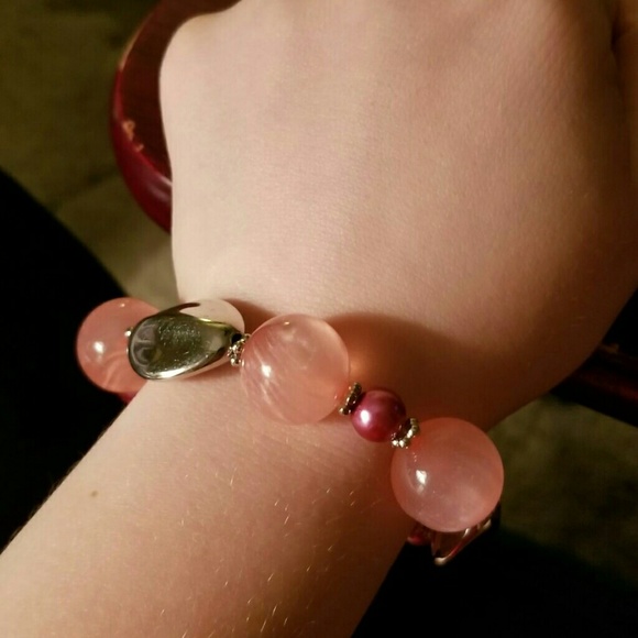 Pink and Silver stretch bracelet - Picture 2 of 2