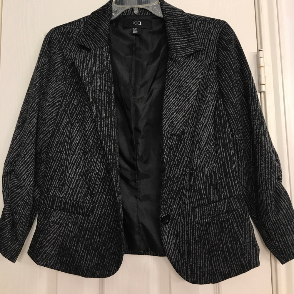 Cropped blazer