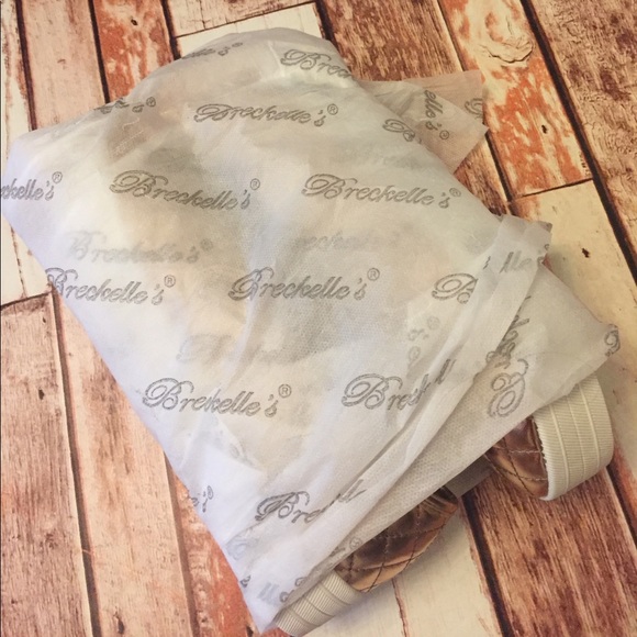 ❗️Sizes 5.5, 8, 8.5 Super fun metallic shoes - Picture 7 of 7