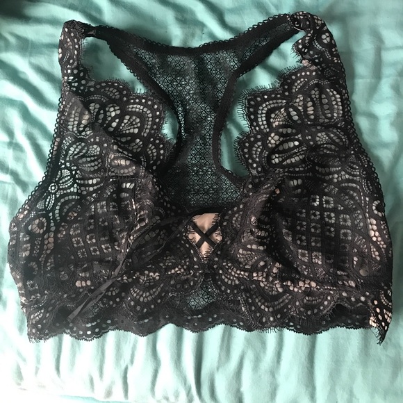 🆕 Victoria's Secret high neck lace bralette - Picture 5 of 8