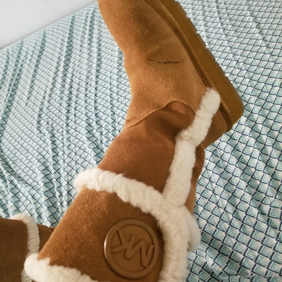Michael Kors Winter boot - Picture 2 of 7
