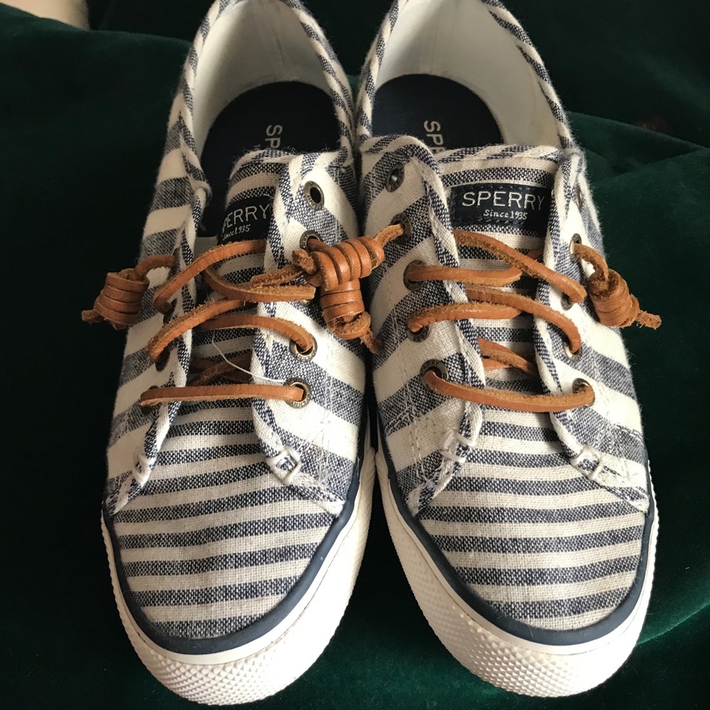 Sperry Size 6