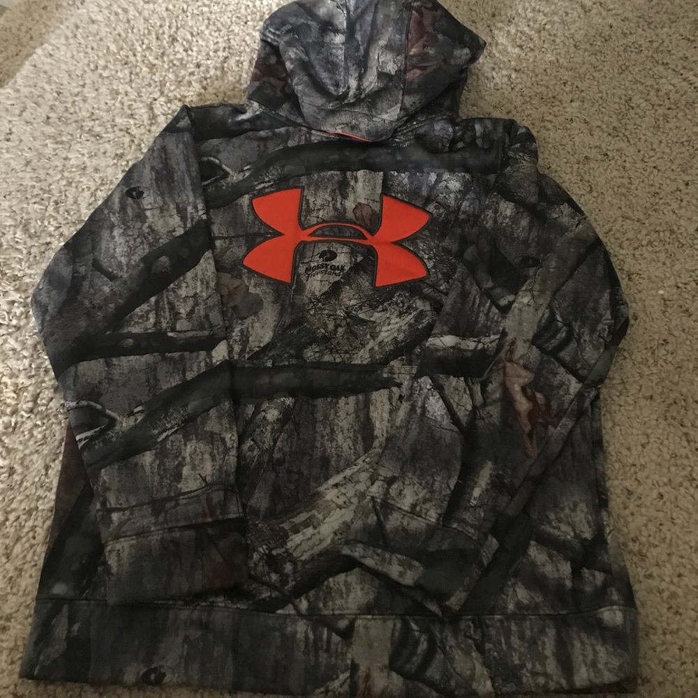 Under Armour camouflage sweatshirt